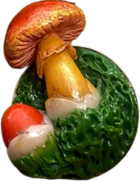 Pin de porcelanicrón: un hongo de sombrero coral con brillo dorado y pie amarillo, junto a un hongo rojo pequeño, sobre un colchón de musgo verde